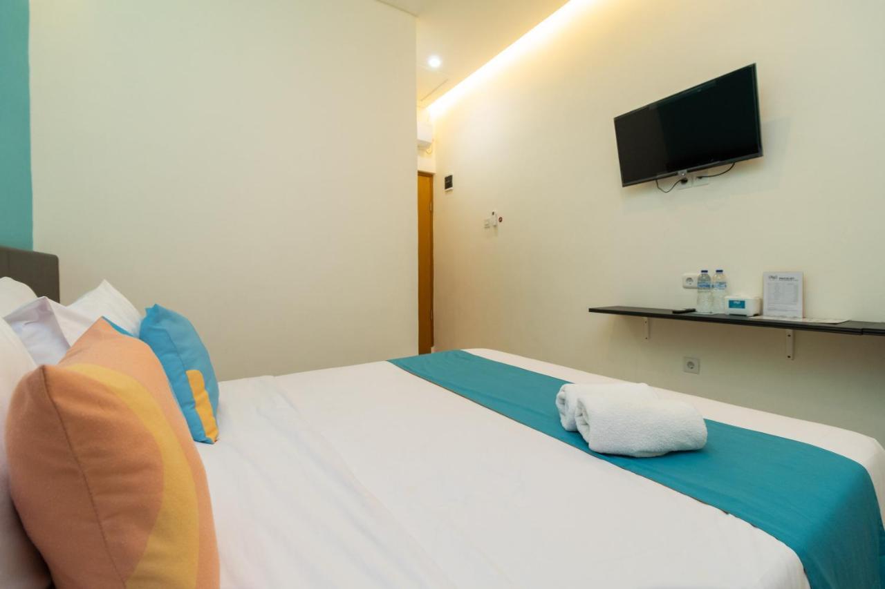Sans Hotel Suryakencana Bogor Exterior foto