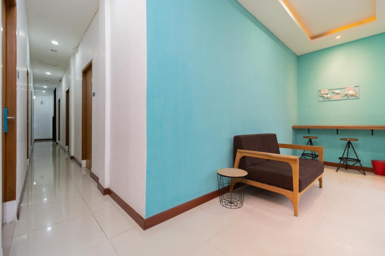 Sans Hotel Suryakencana Bogor Exterior foto