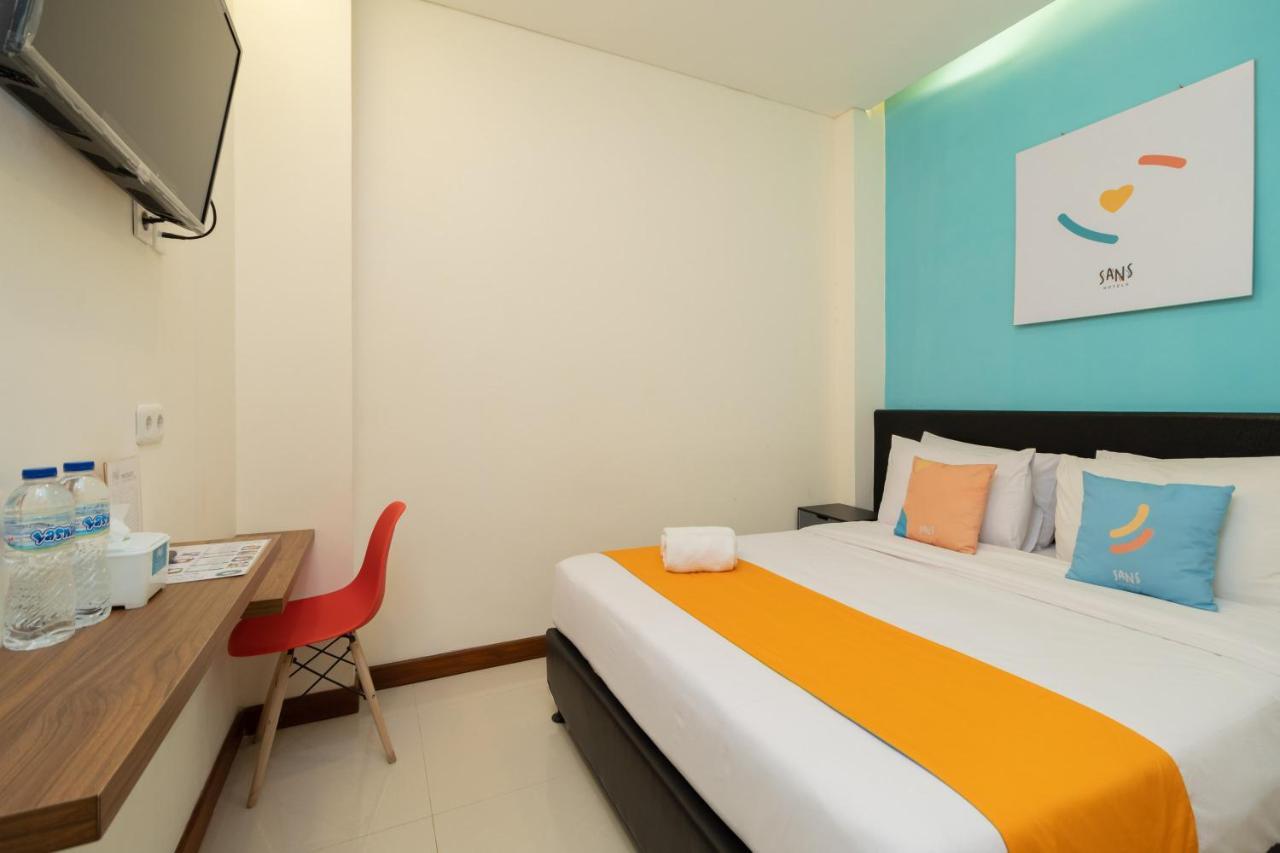 Sans Hotel Suryakencana Bogor Exterior foto