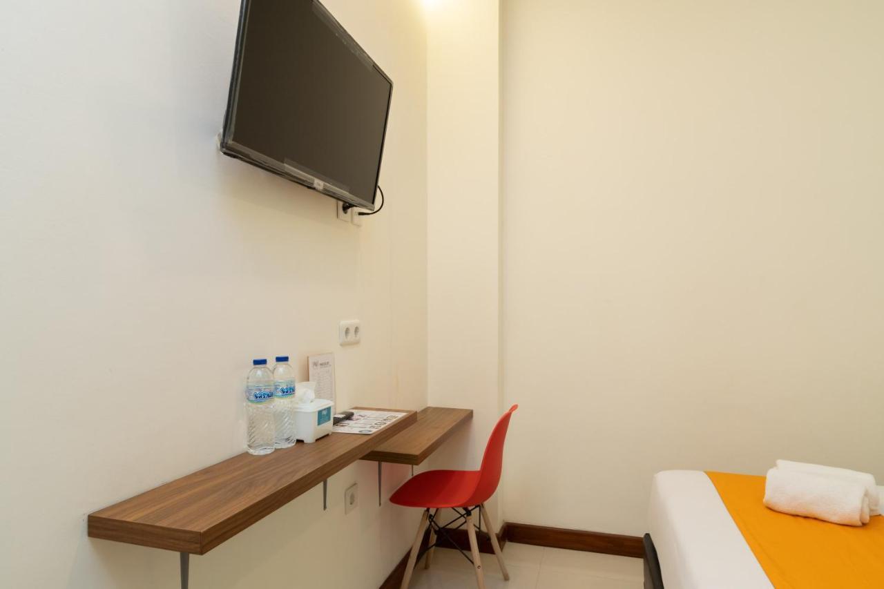 Sans Hotel Suryakencana Bogor Exterior foto